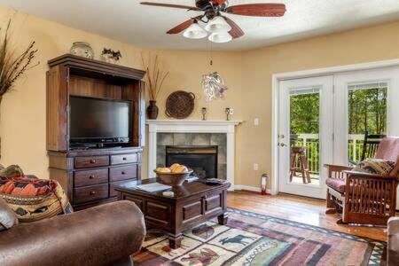 The Dean - Relaxing Condo With Pools Pigeon Forge Eksteriør bilde